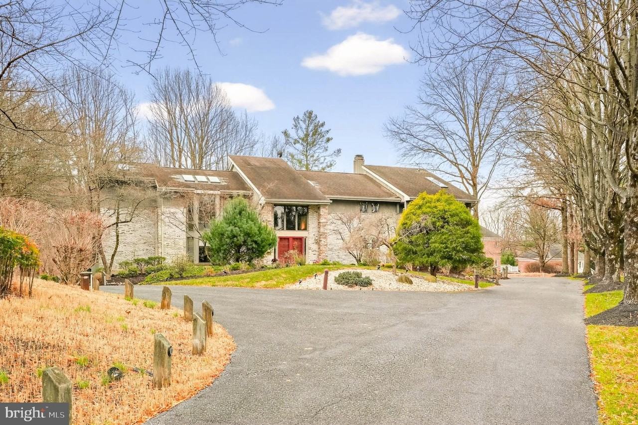 6614 Corina Ct - Photo 2 of 50