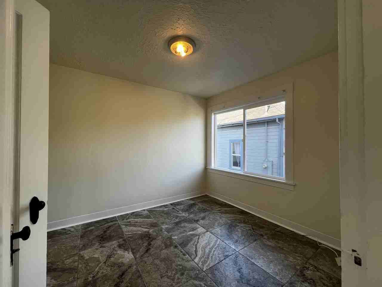 670 16th St #670 - Photo 5 of 7