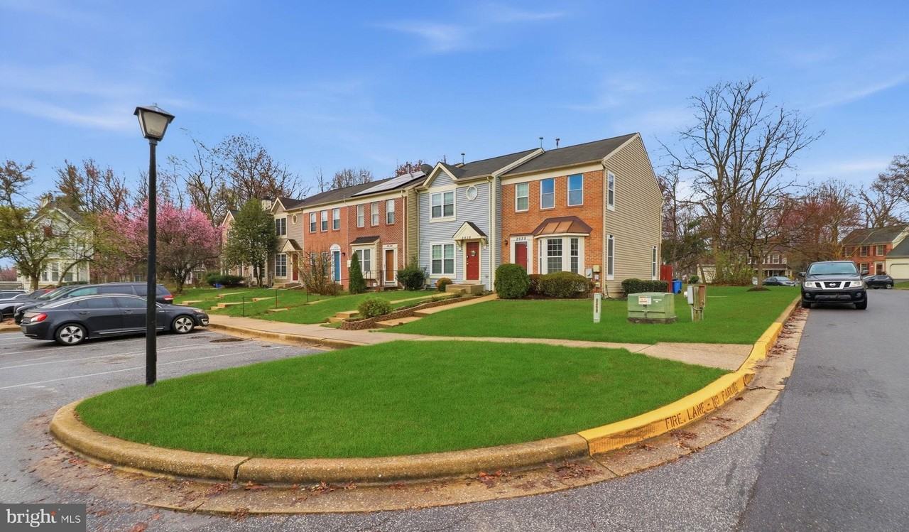 2628 Deer Ridge Dr - Photo 6 of 50