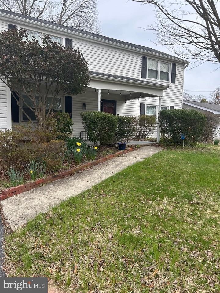 12304 Madeley Ln - Photo 2 of 21