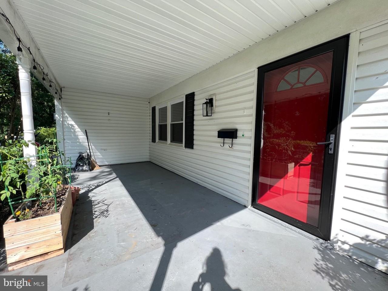 12304 Madeley Ln - Photo 3 of 21