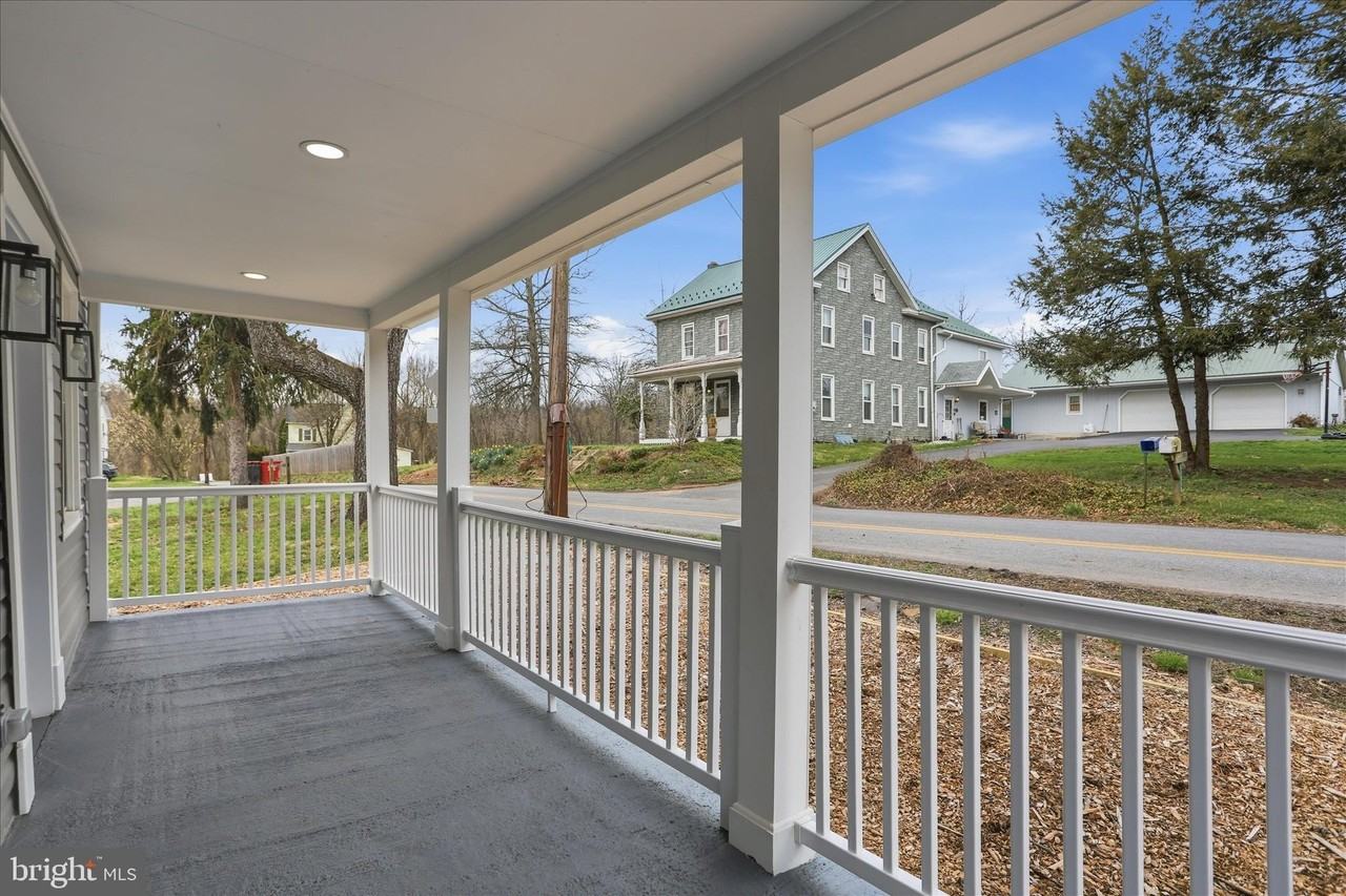 11713 Ernstville Rd - Photo 4 of 50