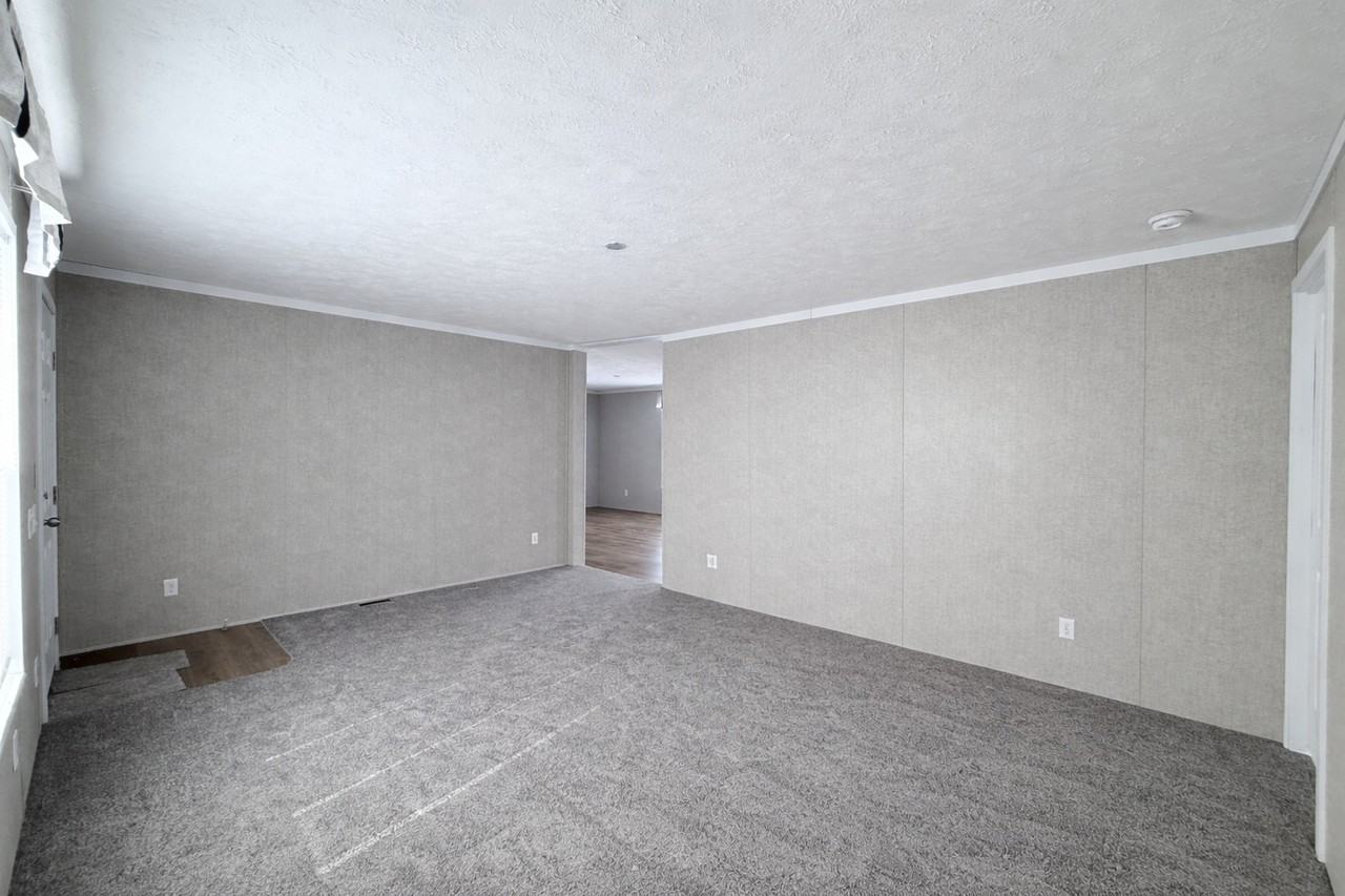 52167 Williamsburg Ln #355 - Photo 5 of 32