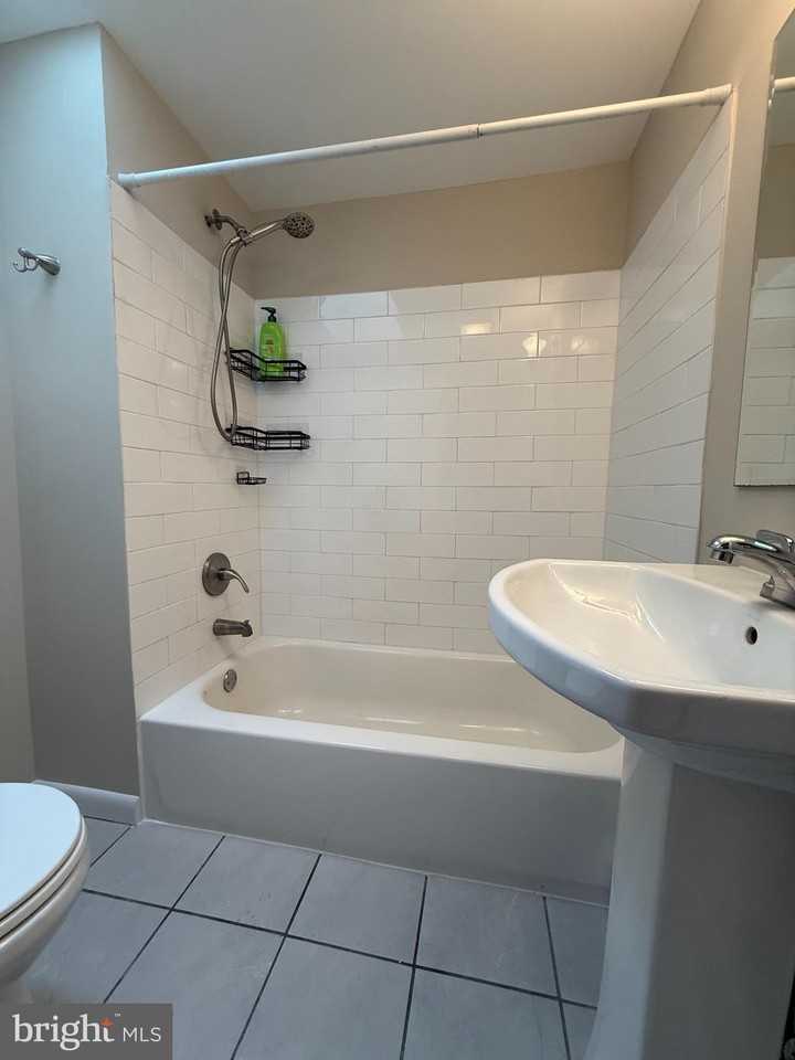 228 W 3rd St Unit 1 - Photo 7 of 8