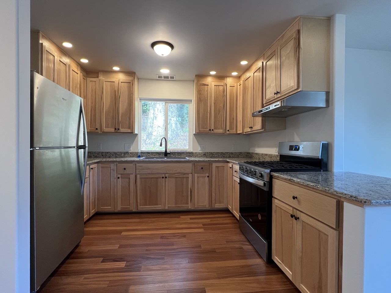 537 Bayside Rd #1 - Photo 2 of 21