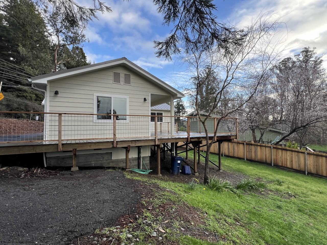 537 Bayside Rd #1 - Photo 5 of 21