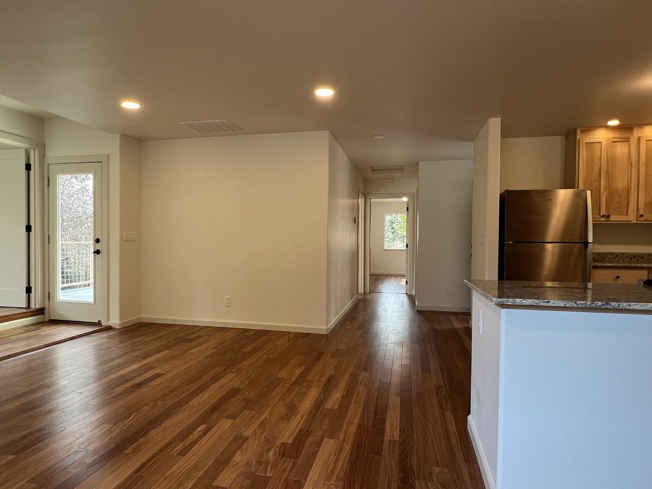 537 Bayside Rd #1 - Photo 7 of 21