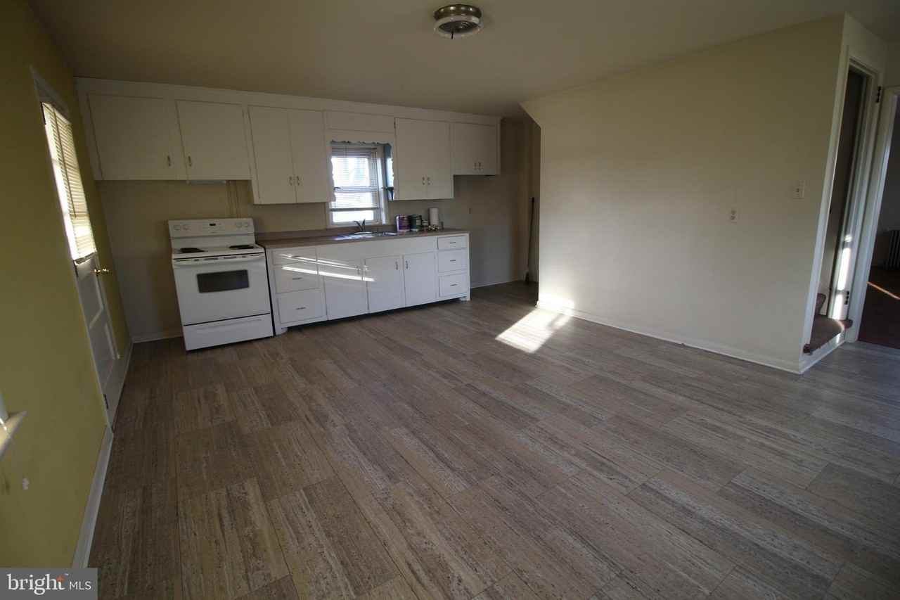 1074 Georgetown Rd - Photo 2 of 7