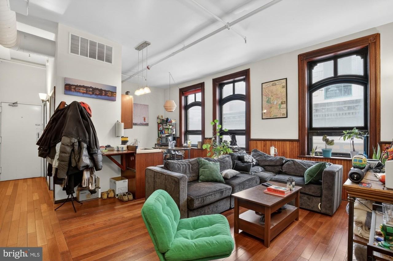 35 S 13th St Apt 4 - Photo 3 of 16