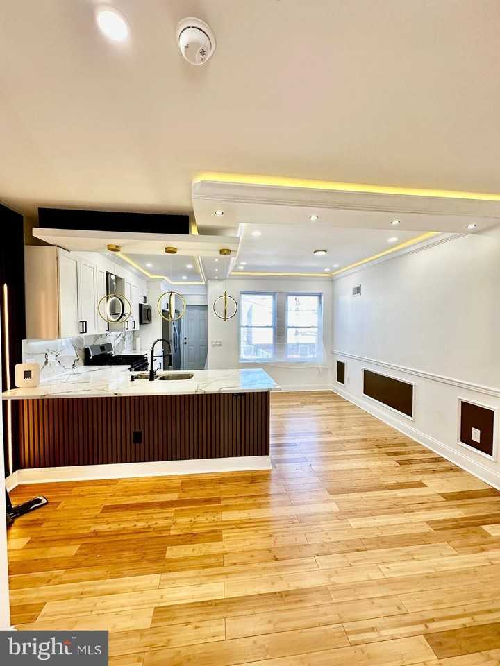 6021 Clifford Ter - Photo 6 of 13