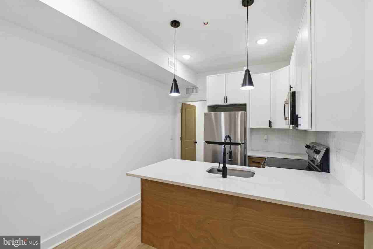863 N 43rd St #2 - Photo 2 of 15
