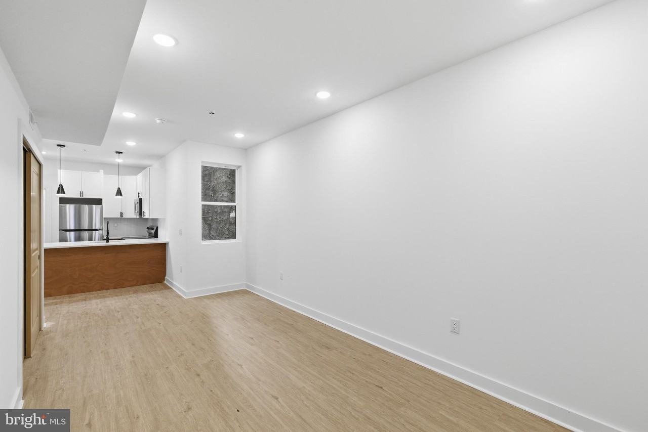 863 N 43rd St #2 - Photo 6 of 15