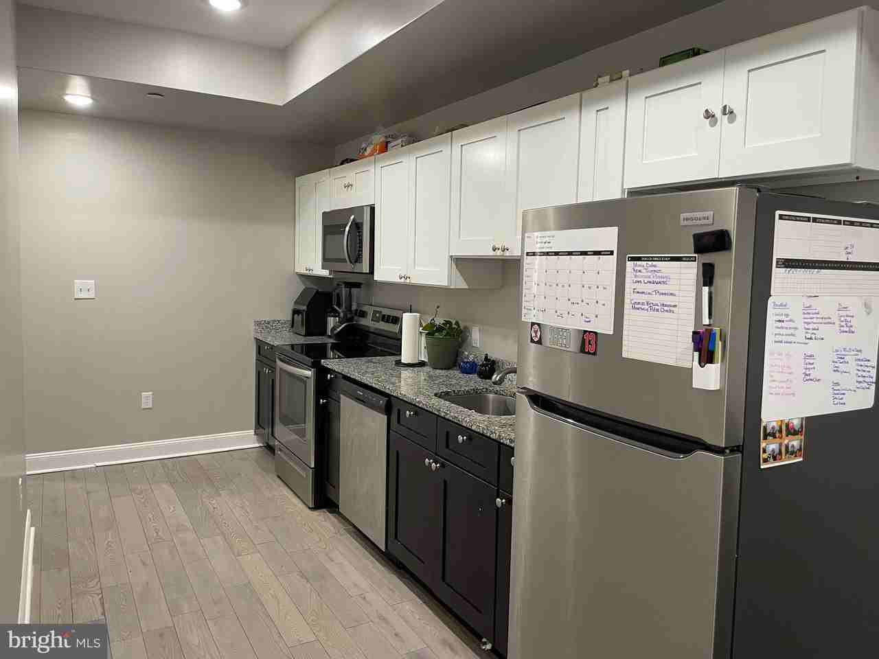 667 N 39th St Unit 2 - Photo 4 of 14