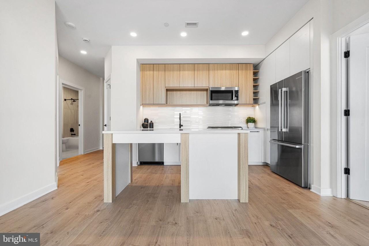 255 W Falls Station Blvd #704 - Photo 4 of 50