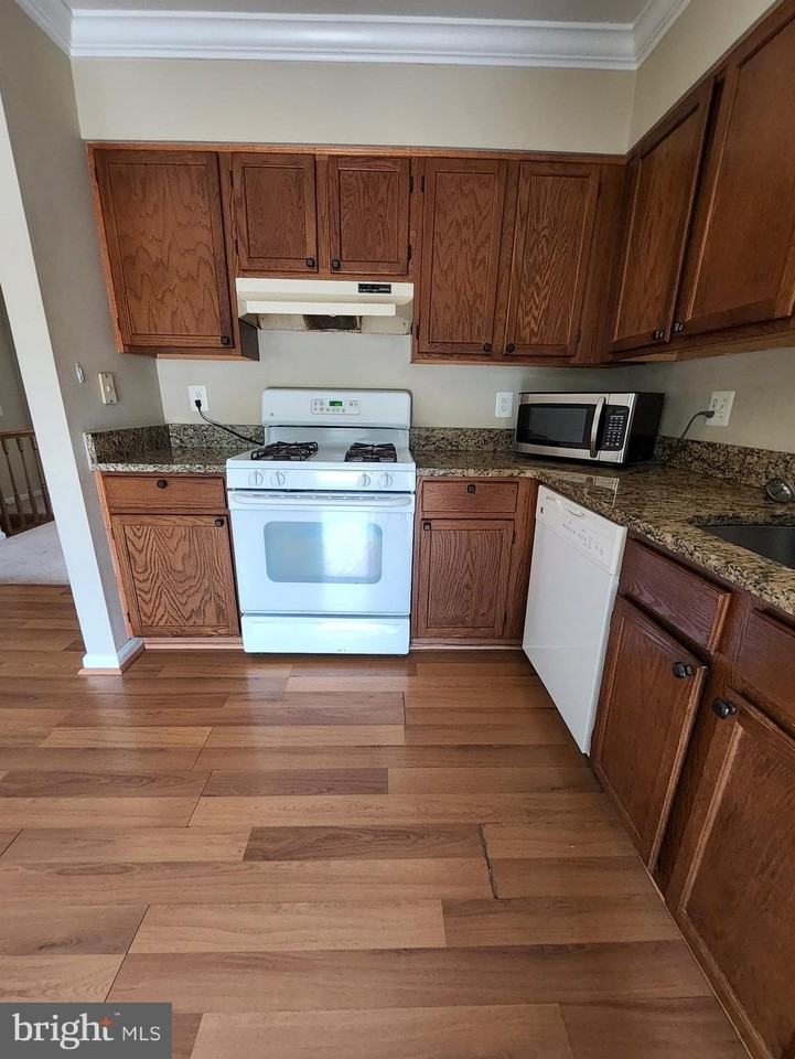 767 Cherry Tree Ln - Photo 6 of 13