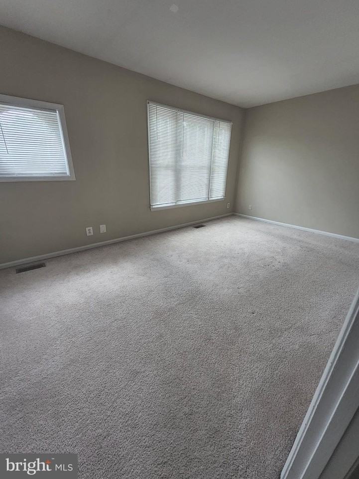 767 Cherry Tree Ln - Photo 7 of 13