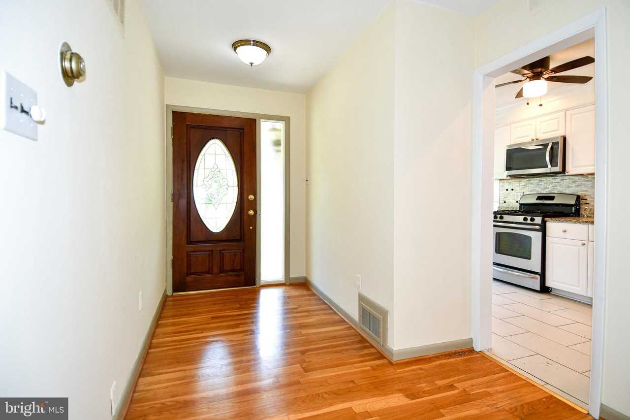 4842 Randolph Dr - Photo 3 of 48