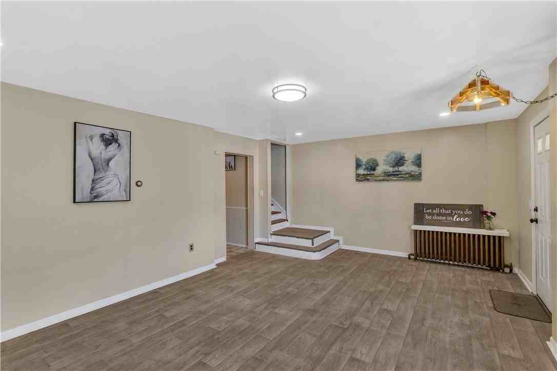 1920 Middle St - Photo 3 of 25