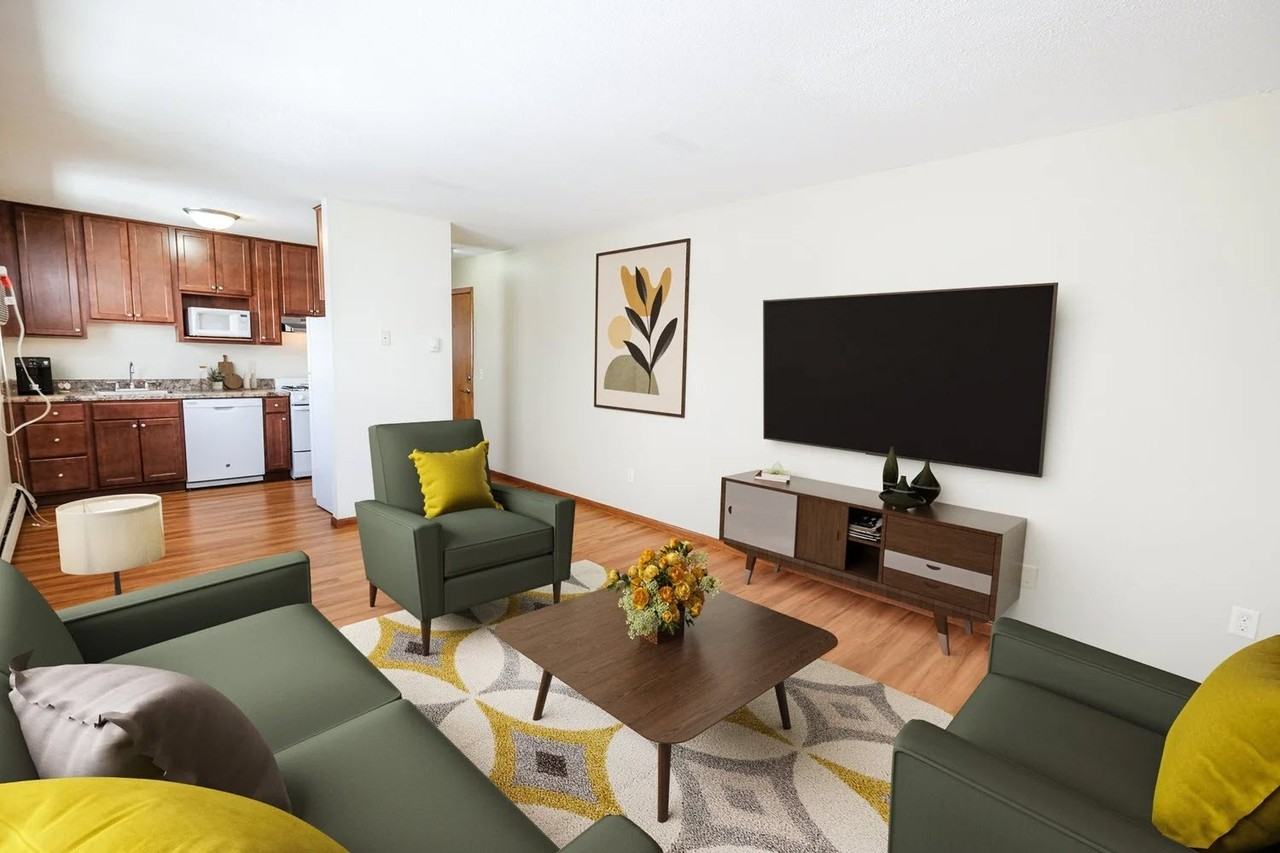 Bryant Ave Apartments | 3013 - Photo 3 of 19