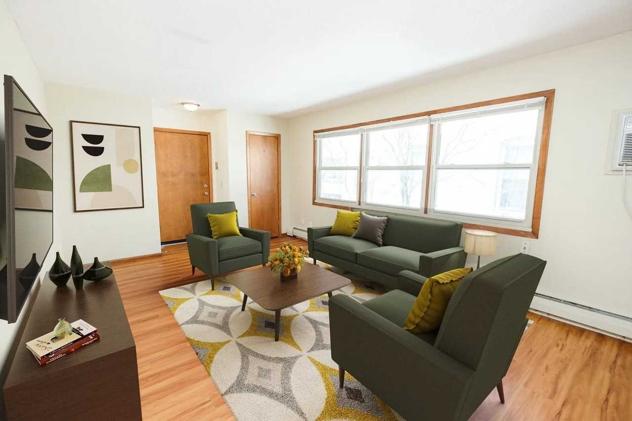 Bryant Ave Apartments | 3013 - Photo 4 of 19