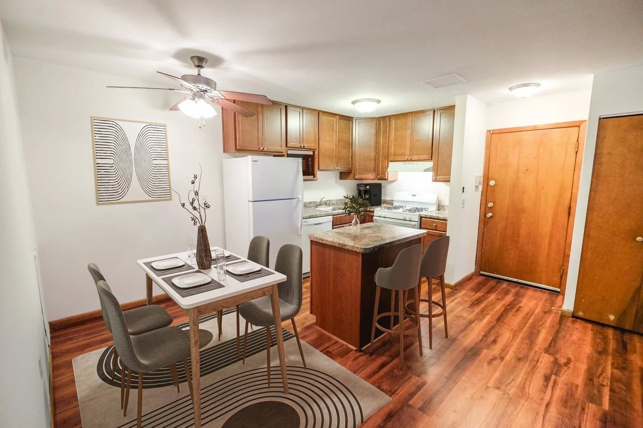 Dupont Ave Apartments | 3040 - Photo 4 of 18