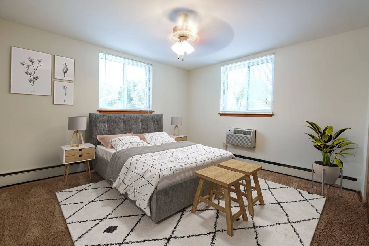 Dupont Ave Apartments | 3040 - Photo 5 of 18