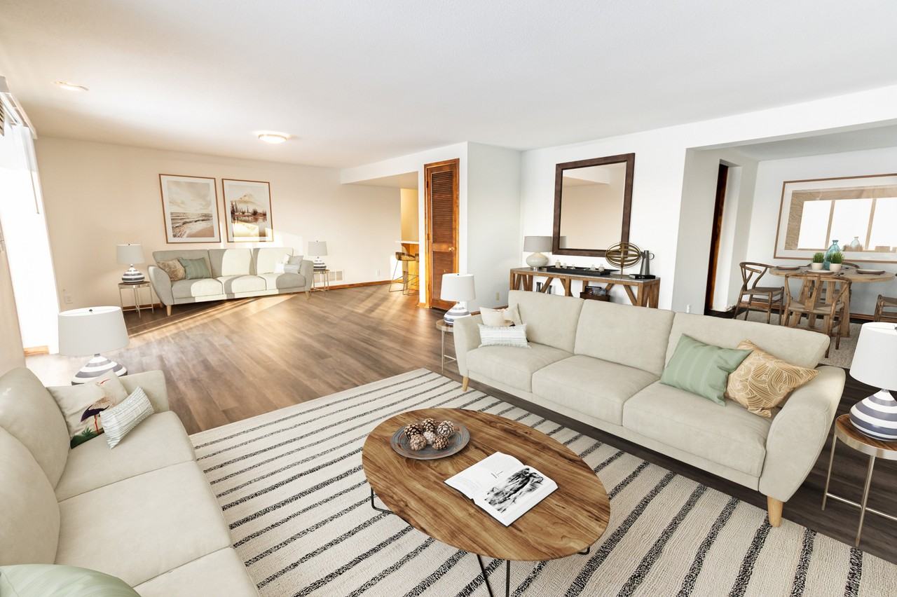 Greenwood Manor - Photo 4 of 29