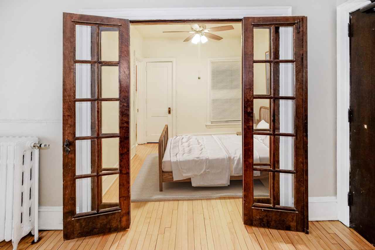 Lake Harriet Pkwy Apartments - Photo 5 of 16