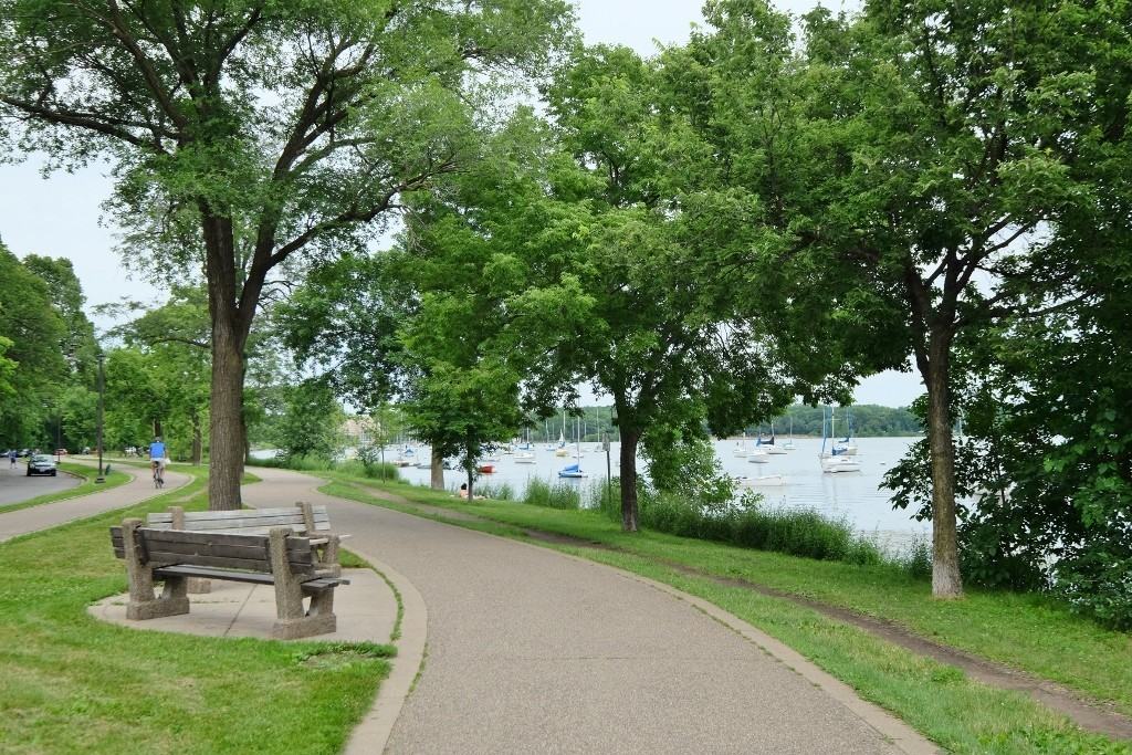 Linden Hills | 2715 & 2719 - Photo 6 of 13