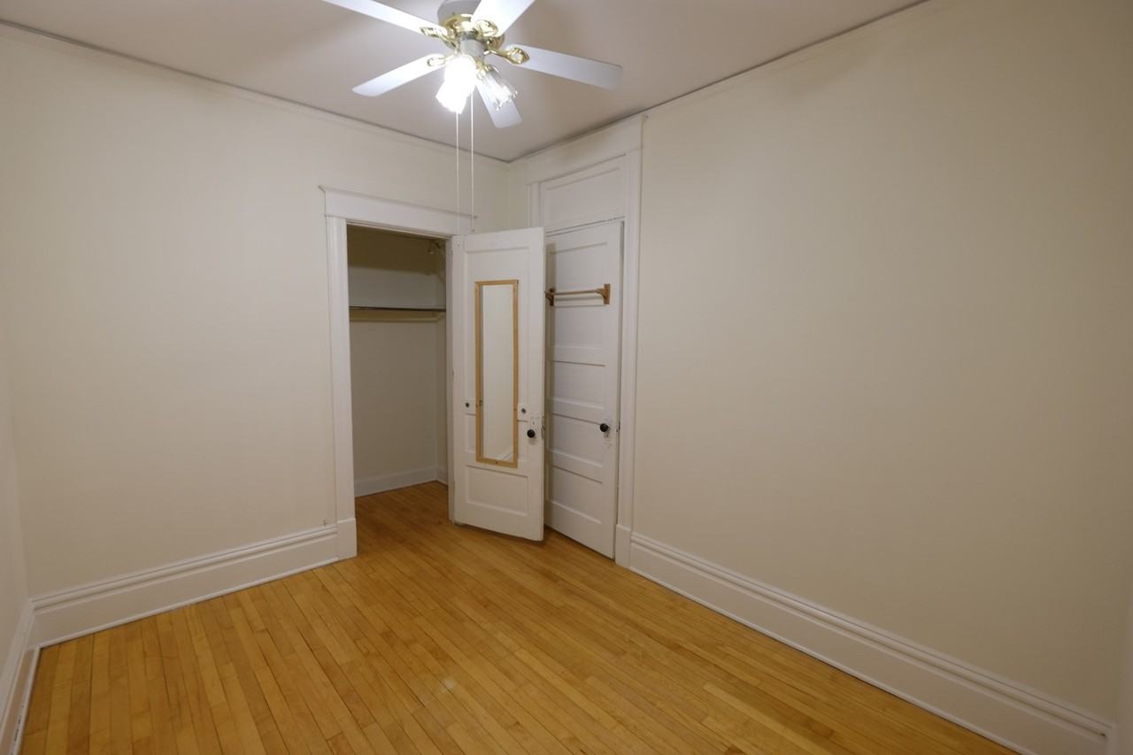 Linden Hills | 4127 - Photo 7 of 21