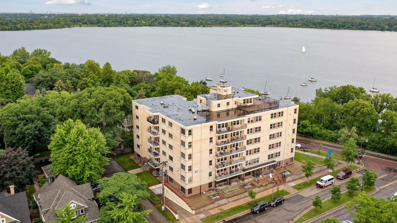 The Shores - Photo 2 of 22