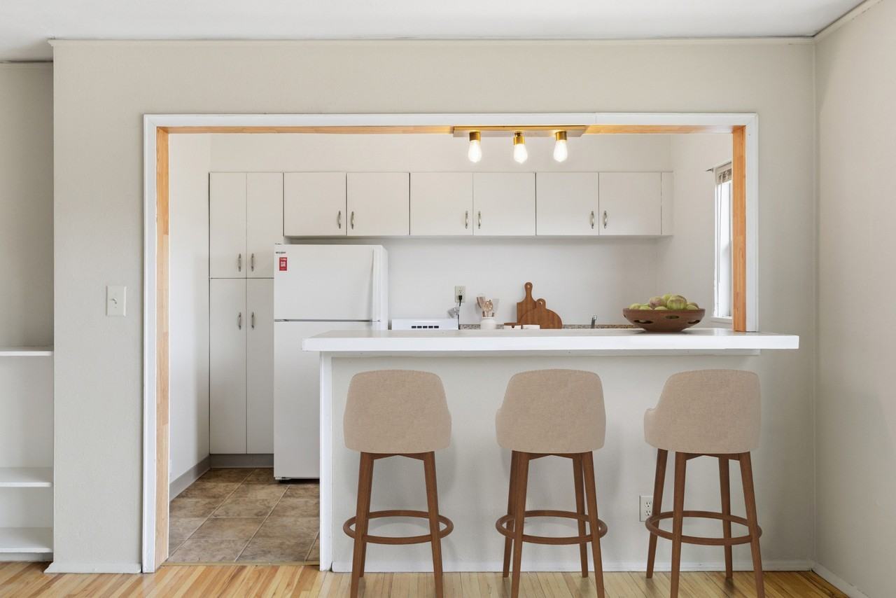 Uptown West - Photo 4 of 24