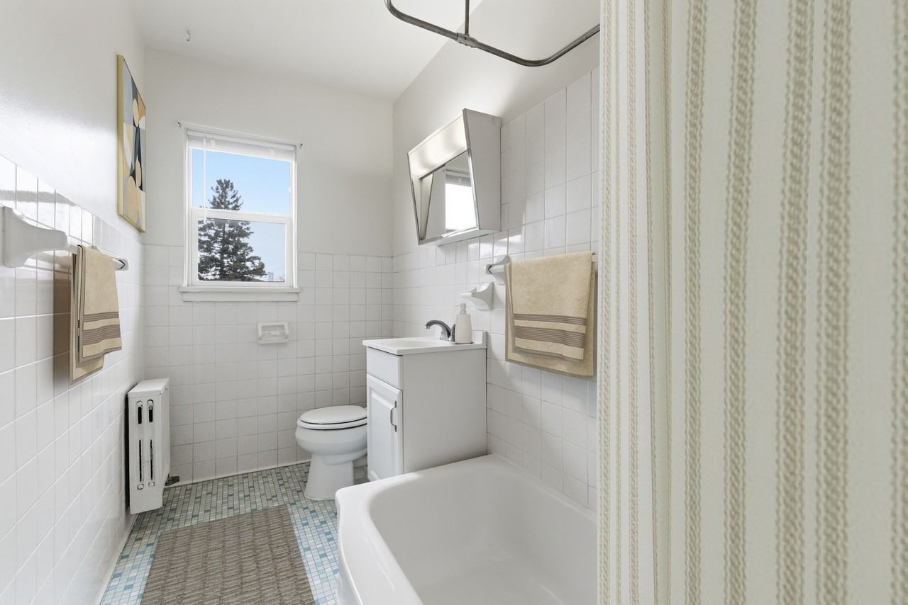 Uptown West - Photo 7 of 24