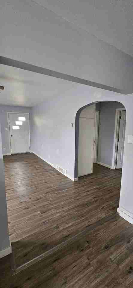 1413 5th Ave Nw #1 - Photo 5 of 9