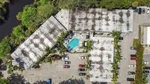 1901 N Andrews Ave Apt 102 - Photo 2 of 15