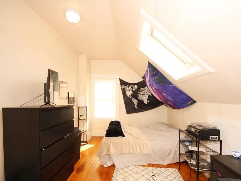 58 Bedford St #2 - Photo 5 of 7