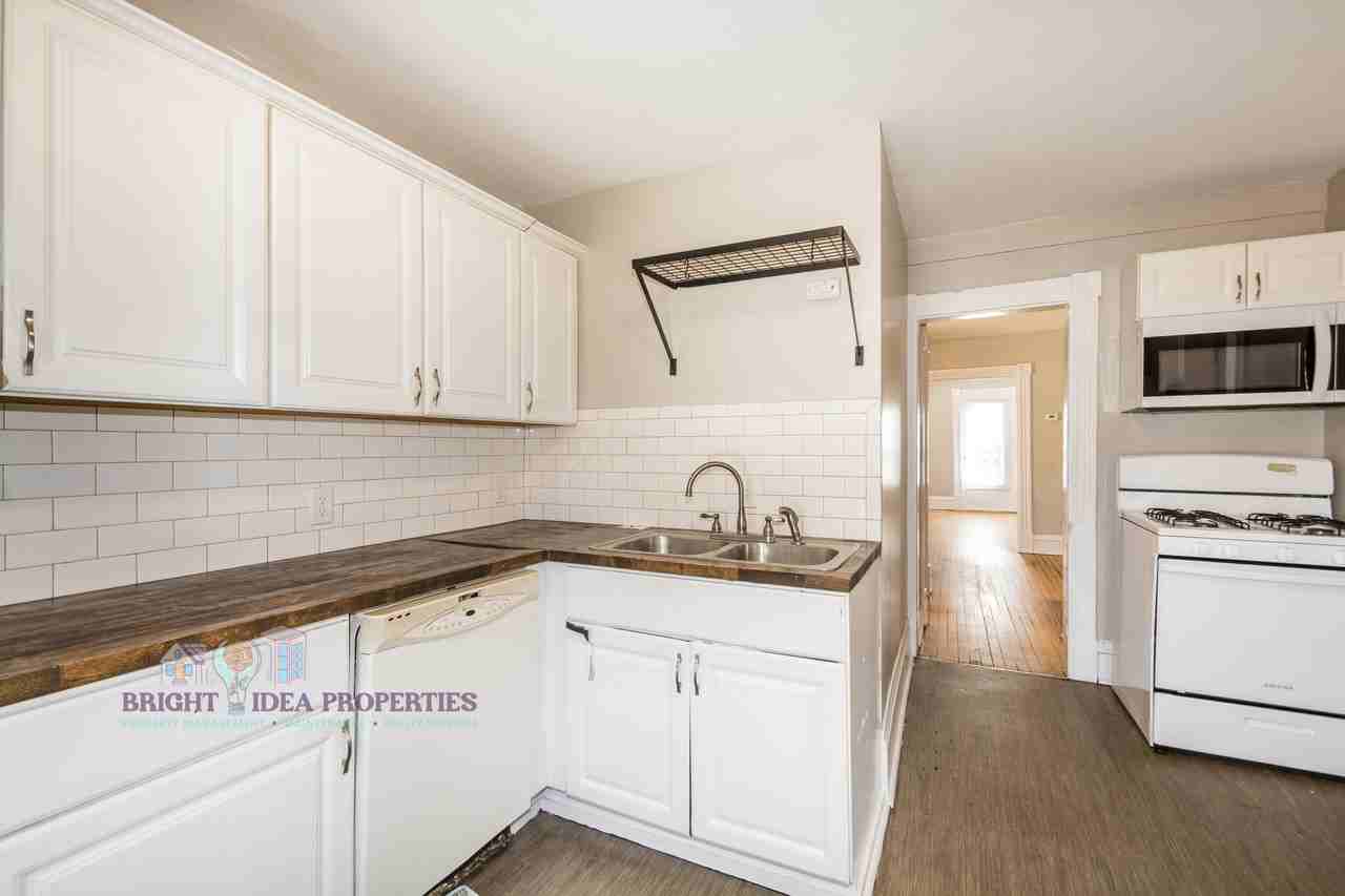 3322 Clinton Ave #2 - Photo 3 of 17