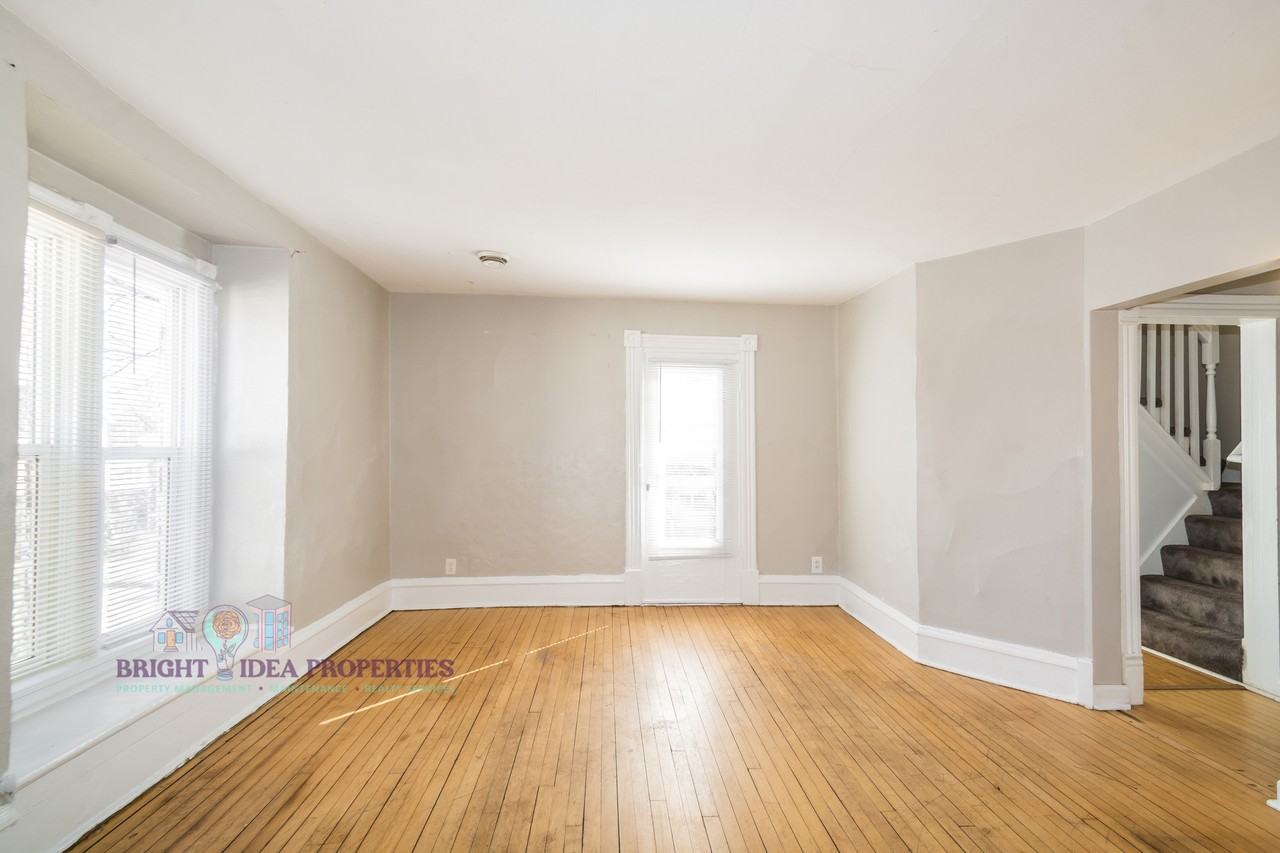 3322 Clinton Ave #2 - Photo 4 of 17