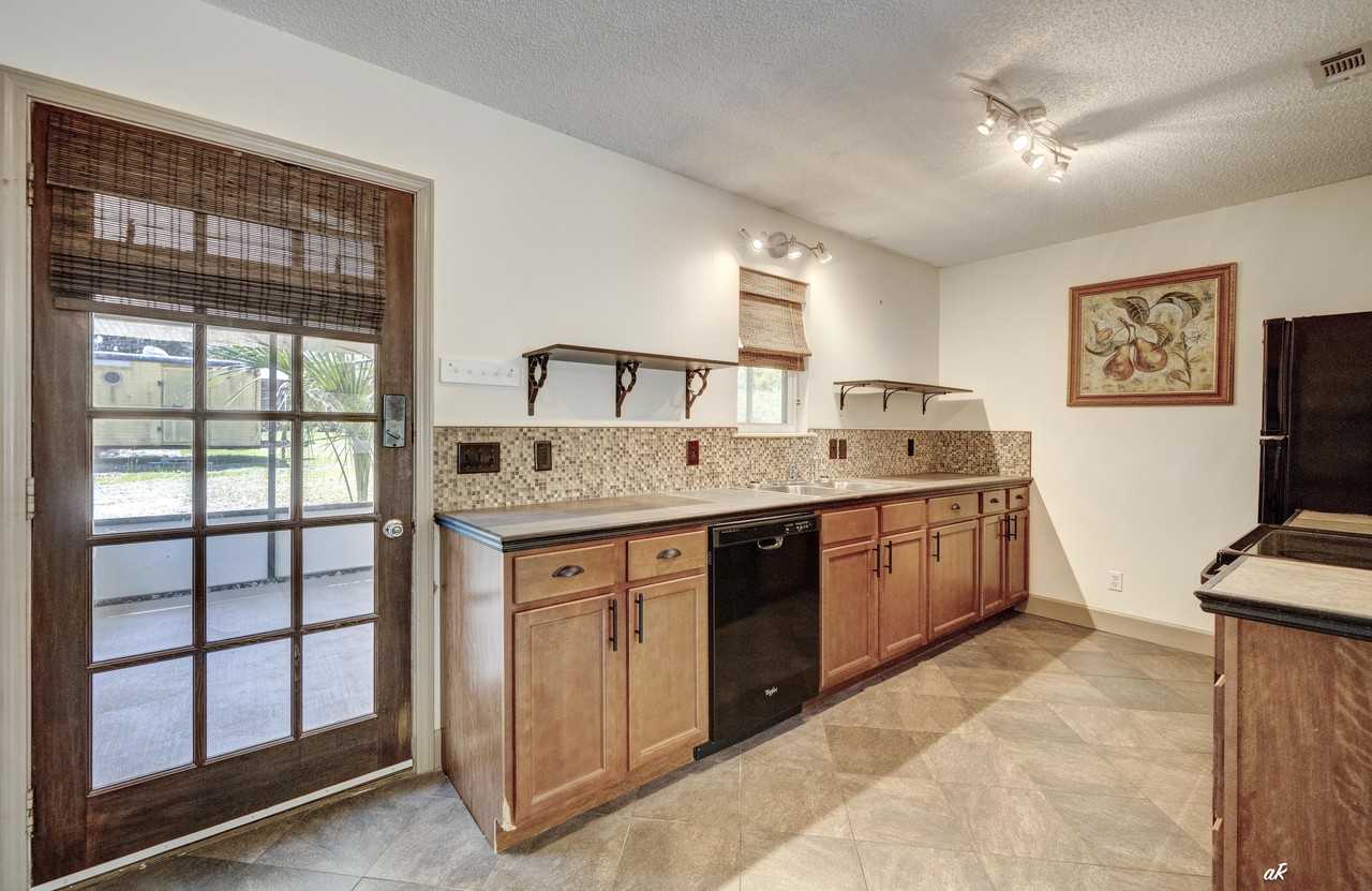 1617 Drummond AvenueUnit "B" #1 - Photo 4 of 19