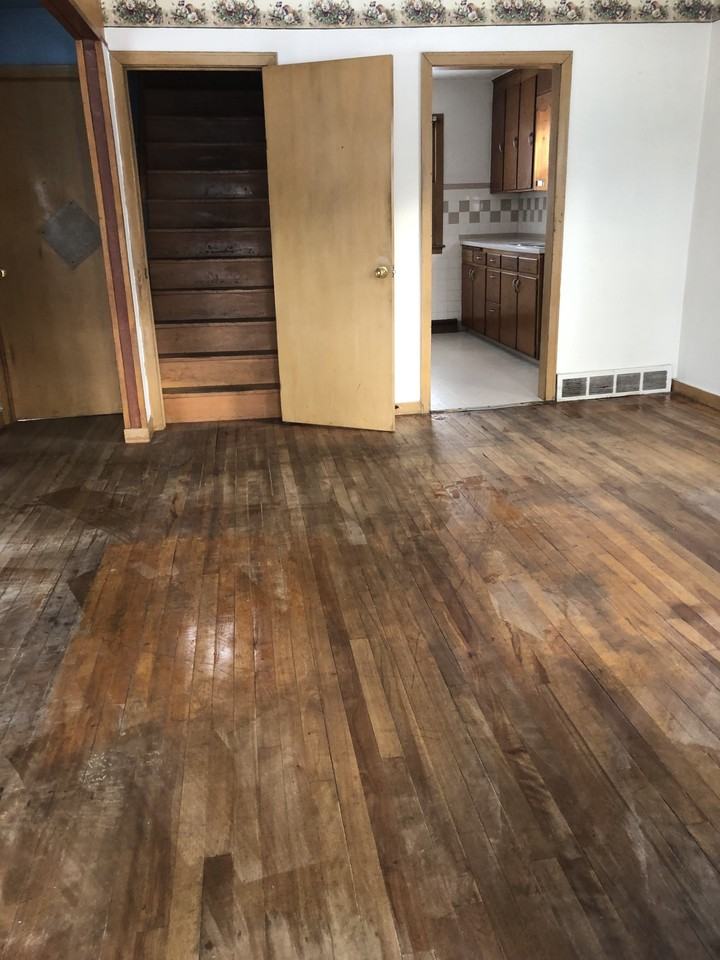 539 Elm St #1 - Photo 3 of 12