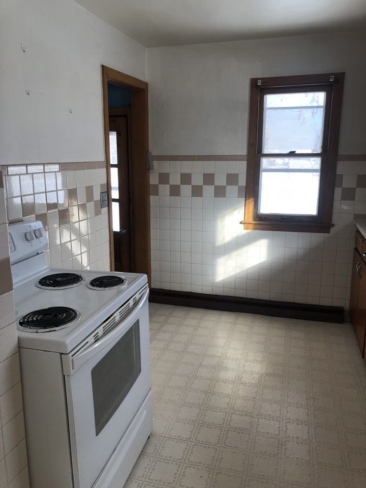 539 Elm St #1 - Photo 7 of 12