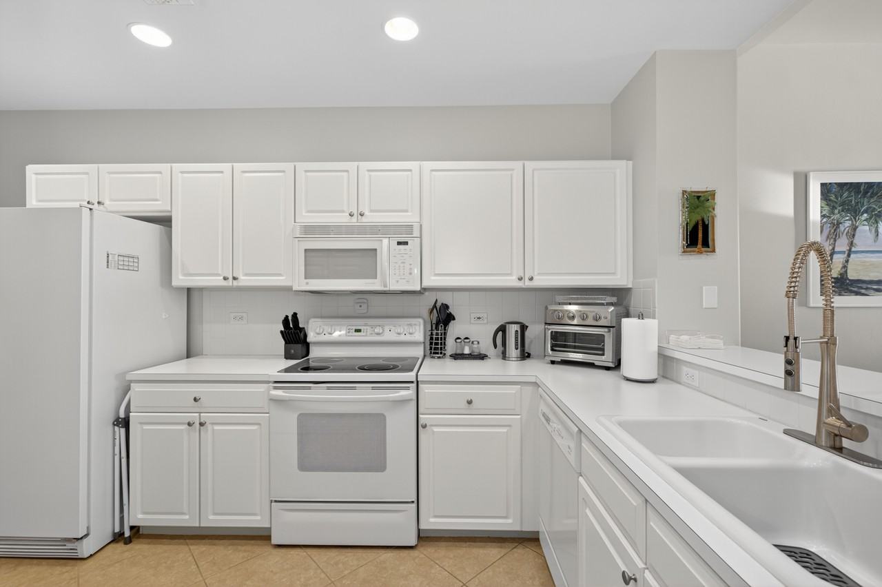 17100 Bridgestone Ct #1 - Photo 4 of 45