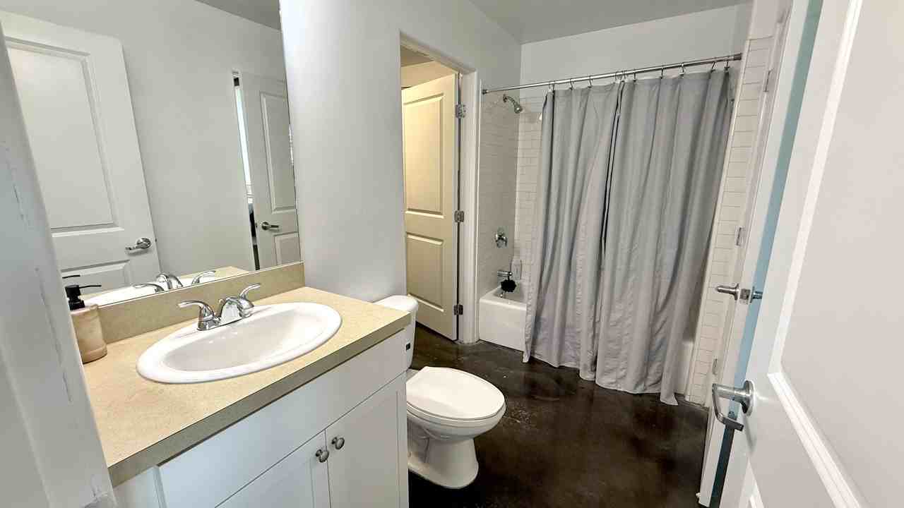 362 S Pennsylvania Ave - Photo 7 of 7