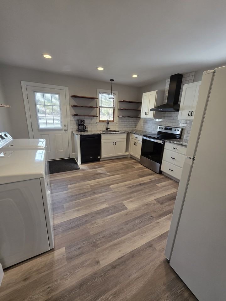 6038 Old Hanover Road #B - Photo 7 of 16