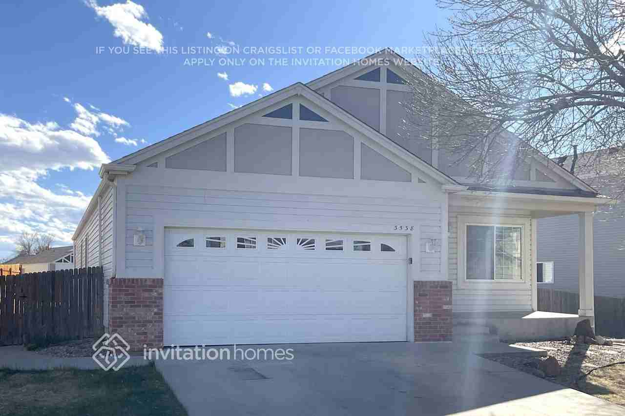 3538 S Ceylon Way - Photo 2 of 15