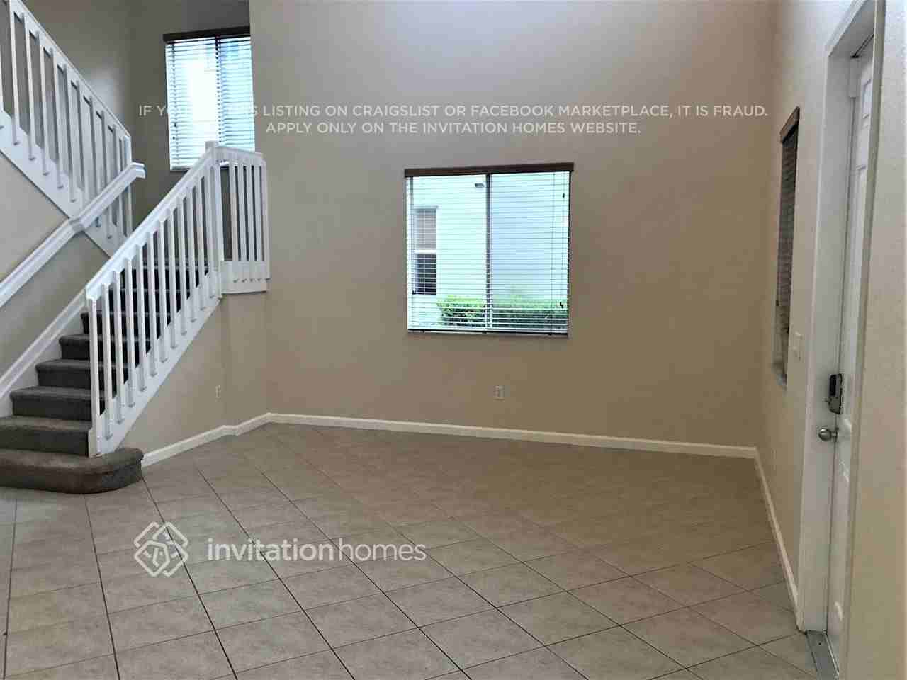 946 Nw 206th St - Photo 2 of 19