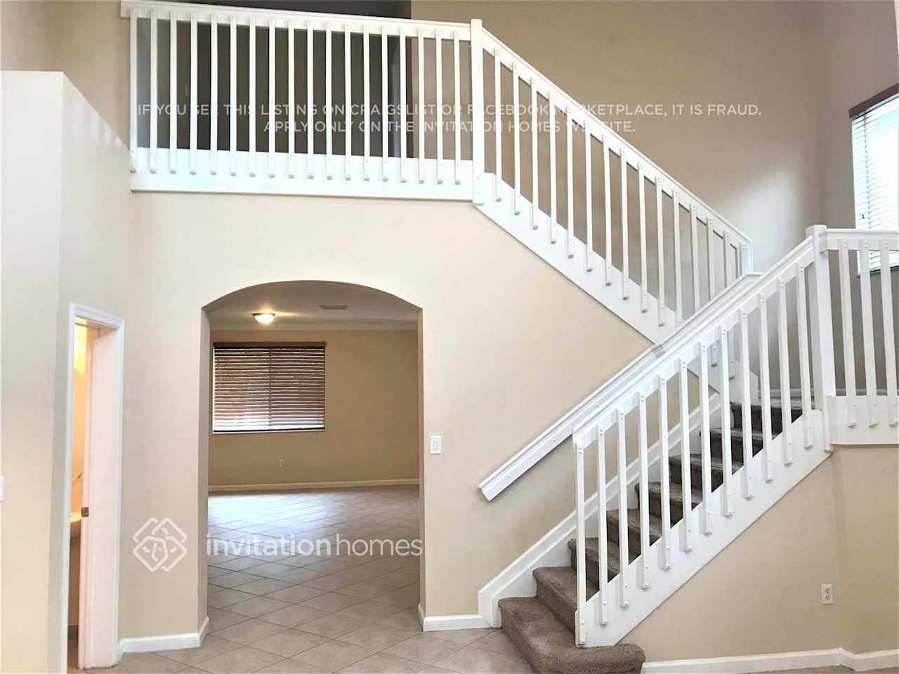 946 Nw 206th St - Photo 3 of 19