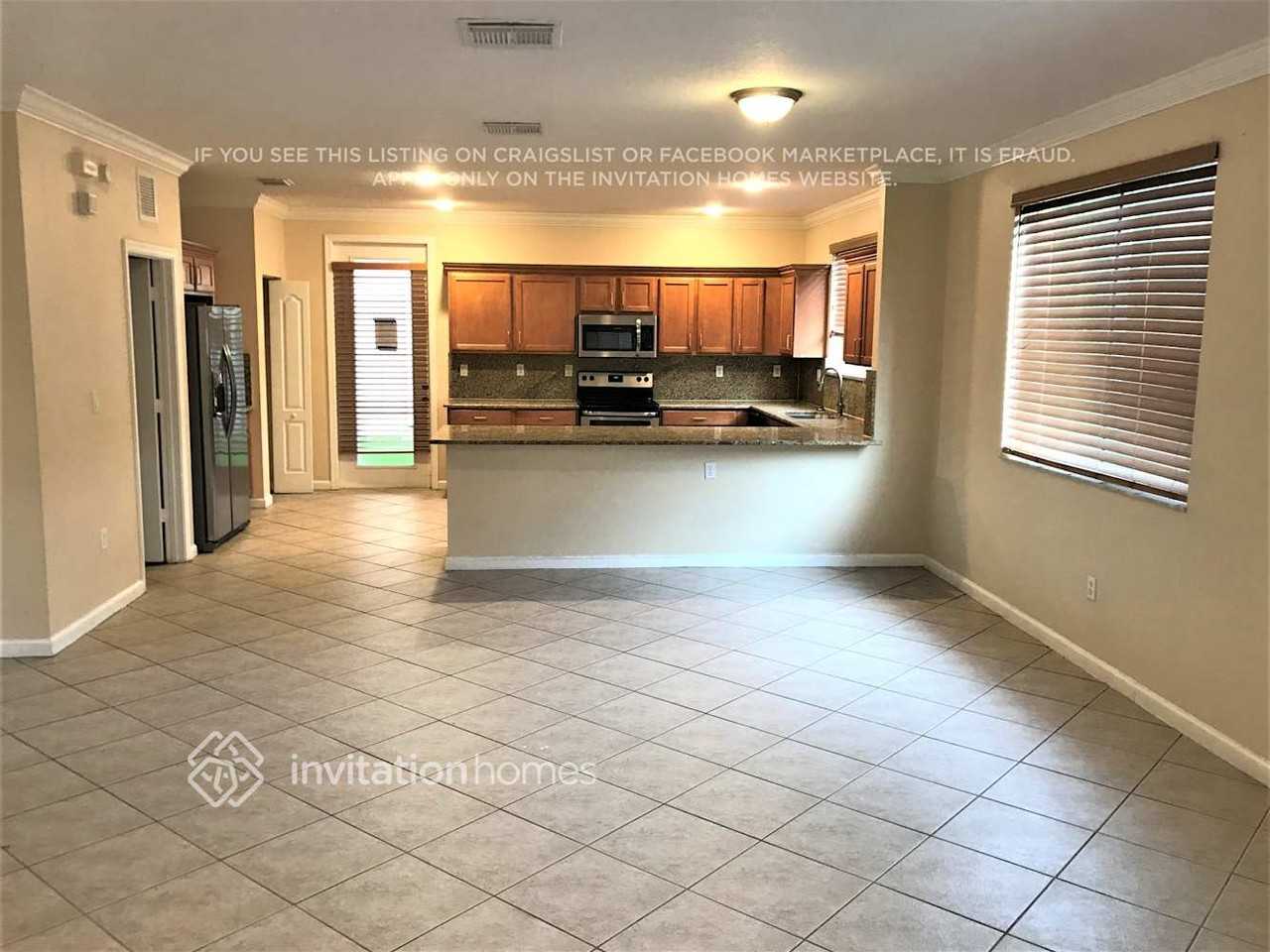 946 Nw 206th St - Photo 5 of 19