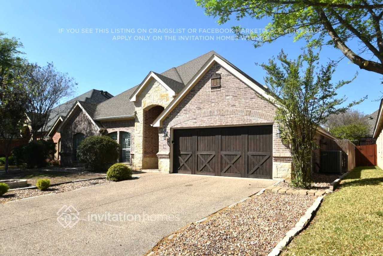 134 Muirfield Dr - Photo 2 of 15