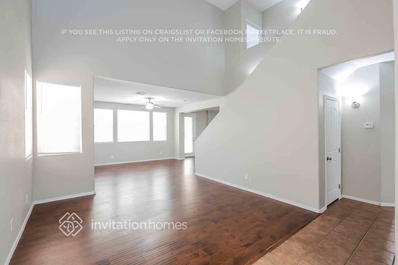 7609 Foolish Pleasure Dr - Photo 3 of 15